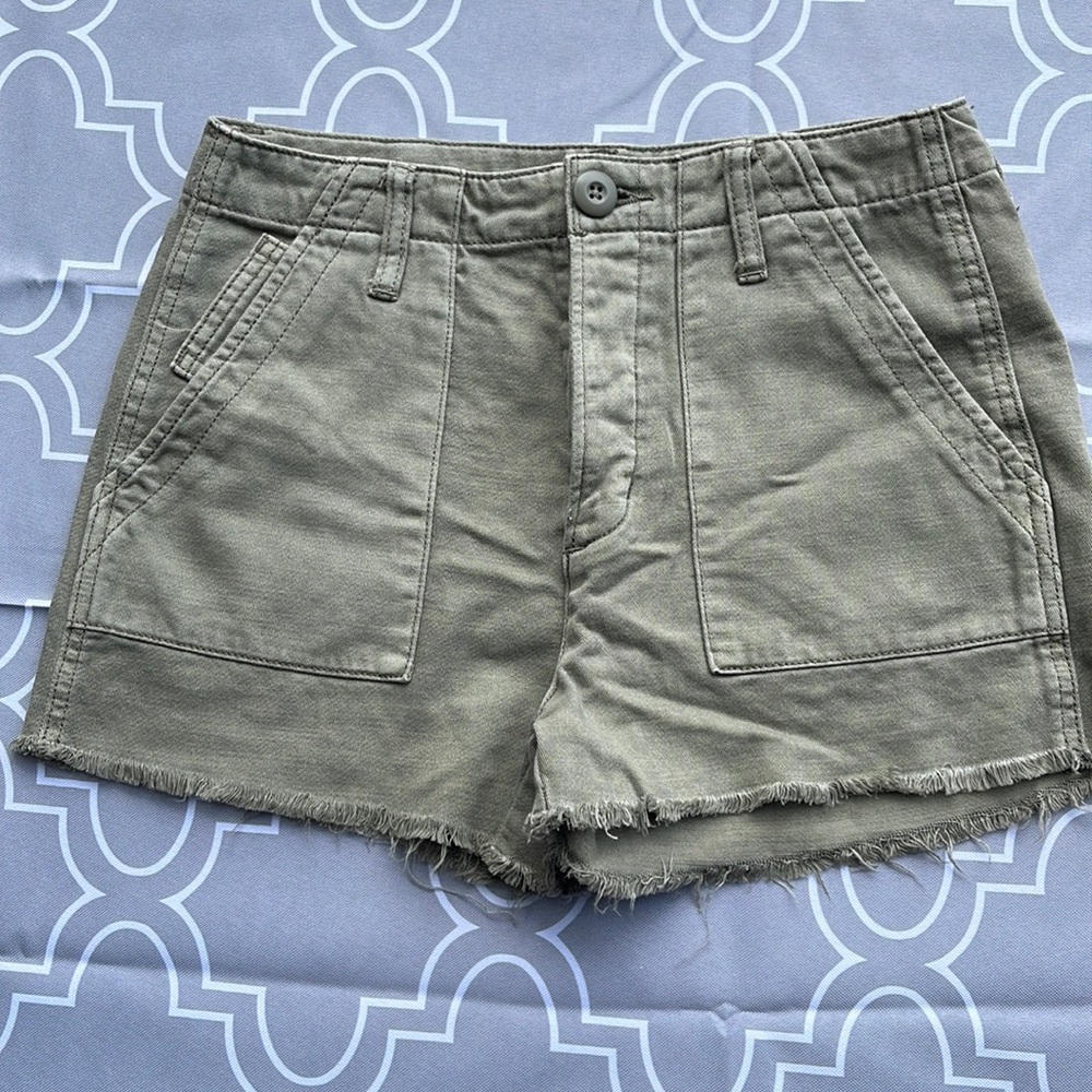 American Eagle Green Cargo Shorts